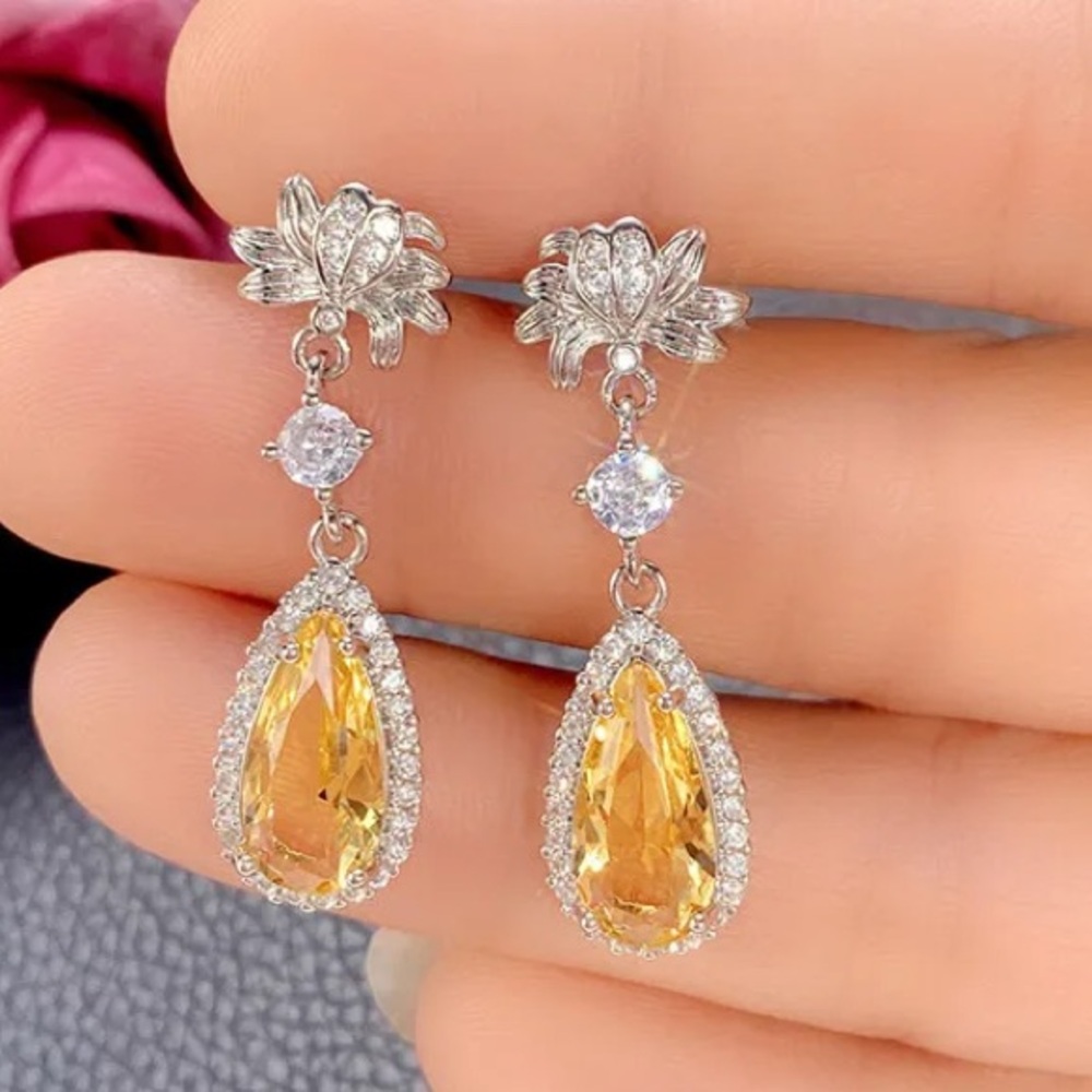 🪷Pear Cut Yellow Topaz &Cz Diamond Silver Lotus Flower post back Drop Earrings